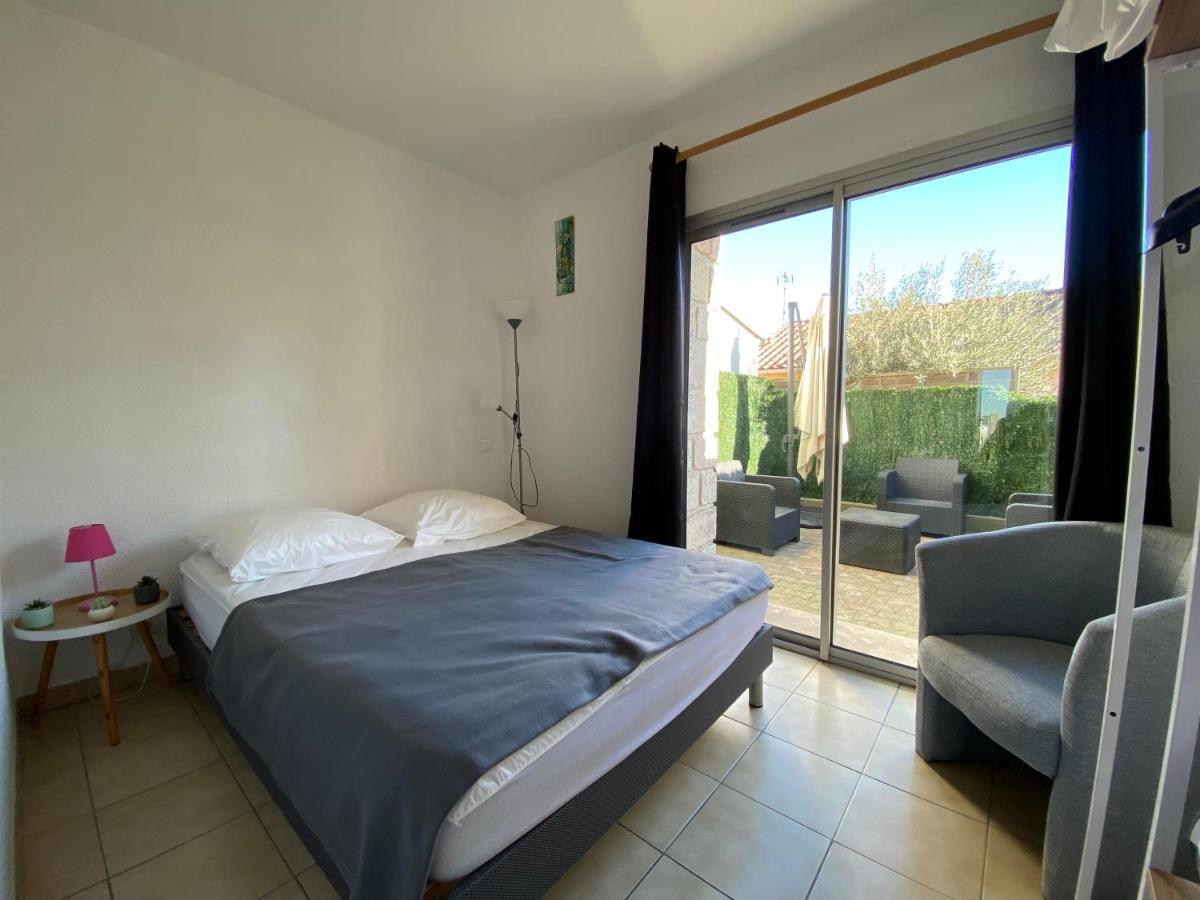 Front De Double Terrasse *